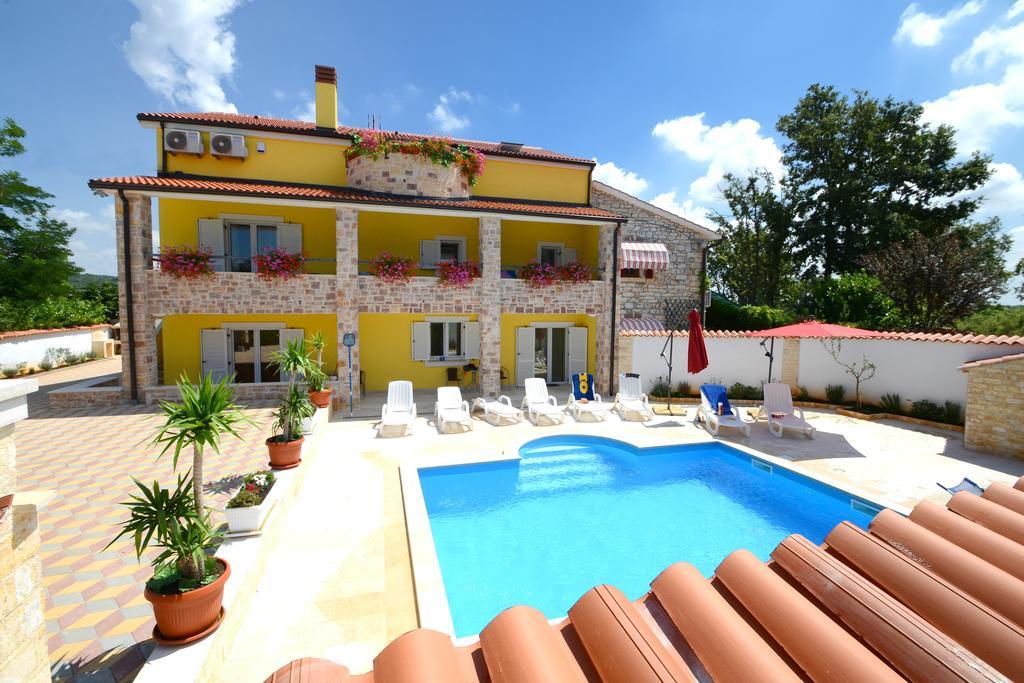 Apartments Villa Mimi Вишнян Экстерьер фото
