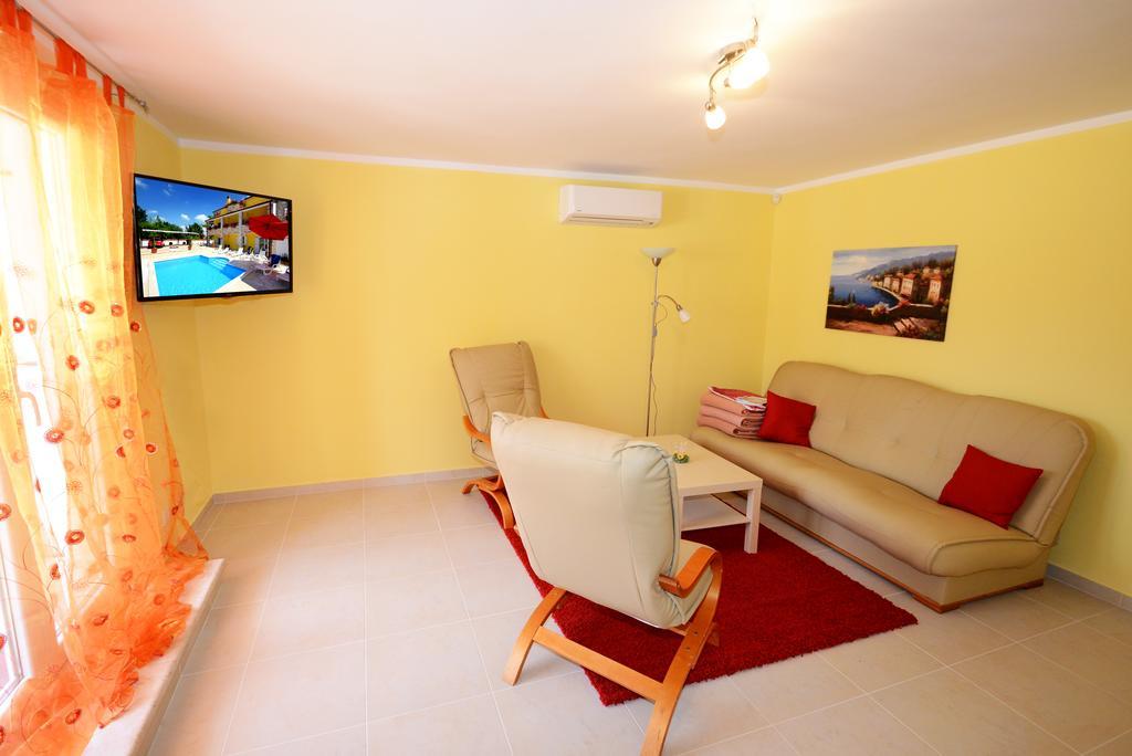 Apartments Villa Mimi Вишнян Номер фото