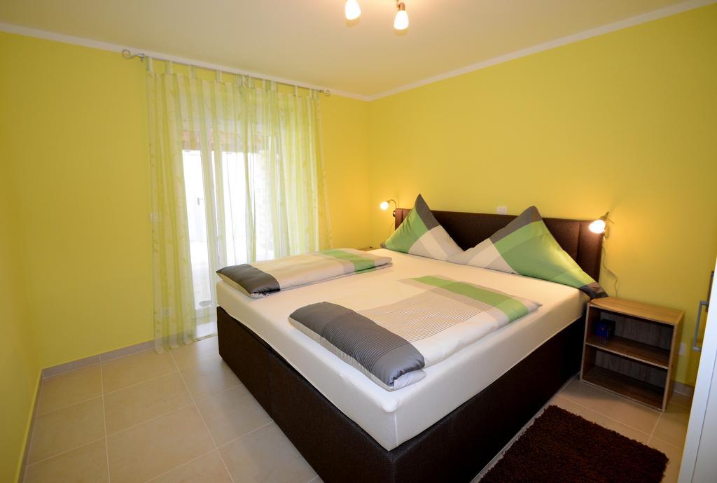 Apartments Villa Mimi Вишнян Номер фото