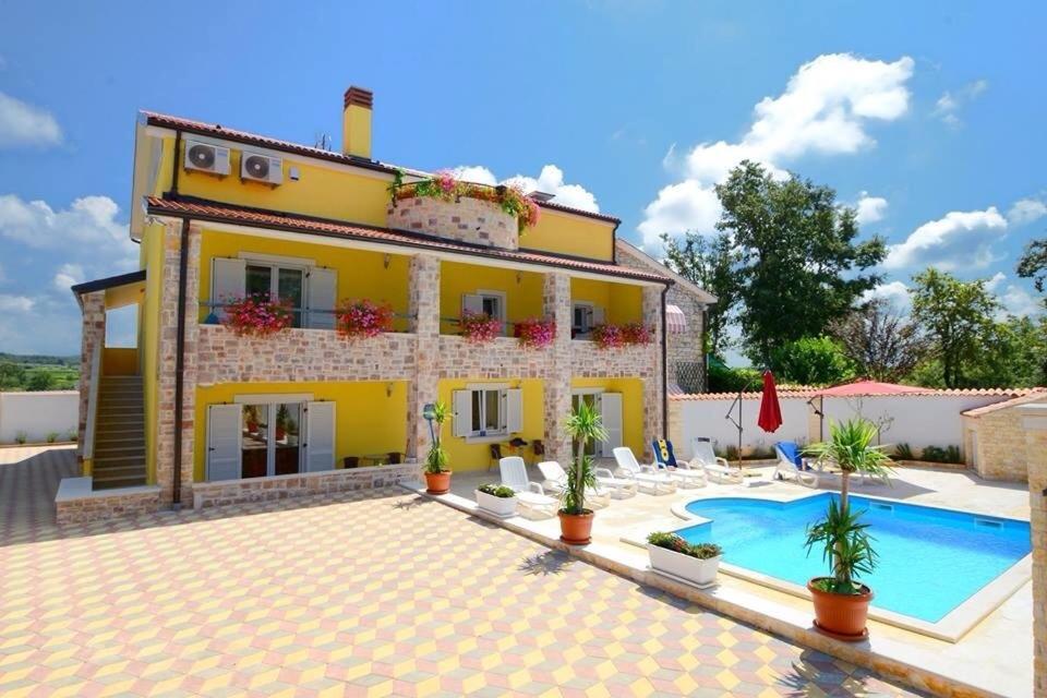 Apartments Villa Mimi Вишнян Экстерьер фото